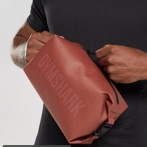 Gymshark X-series Toiletry Bag